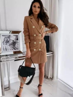 Blazer Court Femme avec Manches Longues à Col Revers Coupe Cintrée avec Boutons Unicolore