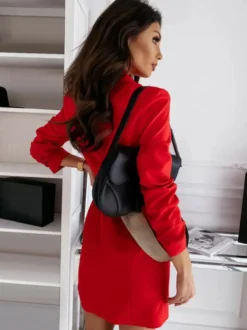 Blazer Court Femme avec Manches Longues à Col Revers Coupe Cintrée avec Boutons Unicolore