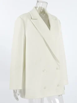 Blazer crème à revers cranté pour femme - Veste oversize à simple boutonnage - Tenue printanière décontractée et minimaliste idéale pour la ville (collection printemps 2026)