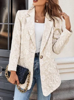 Blazer femme en jacquard floral - Veste élégante à un bouton coupe classique ornée d'une fleur en relief 3D - Style vintage chic idéal pour les mariages de printemps 2026