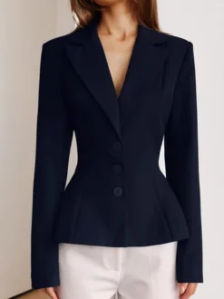 Blazer femme taille cintrée - Veste élégante à col cranté et coupe slim - Tenues professionnelles printemps 2026 au luxe discret