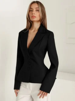 Blazer femme taille cintrée - Veste élégante à col cranté et coupe slim - Tenues professionnelles printemps 2026 au luxe discret
