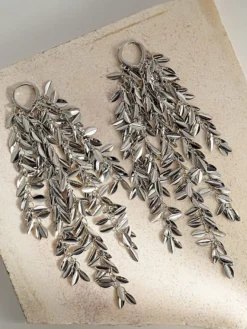 Boucles d'oreilles dorées pour adulte style européen décontracté motif feuille et géométrie. Bijou du quotidien