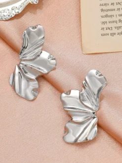 Boucles d'oreilles en forme de fleur irrégulière pour femmes 2026