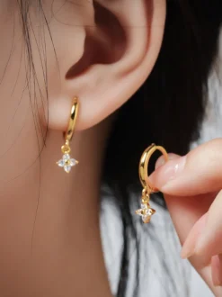 Boucles d'oreilles petites fleurs pour femmes 2026