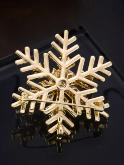 Broche flocon de neige en zircon cubique bicolore épingle de revers d'hiver