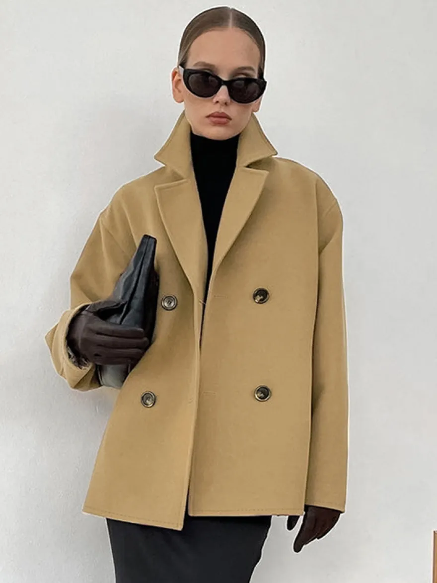 Caban camel croisé pour femme - Coupe carrée minimaliste à revers cranté - Collection streetwear printemps 2026 au luxe discret