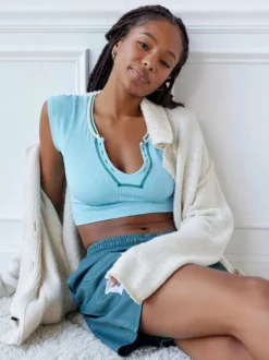 Camisole gris clair à col en U pour femmes sexy Camis