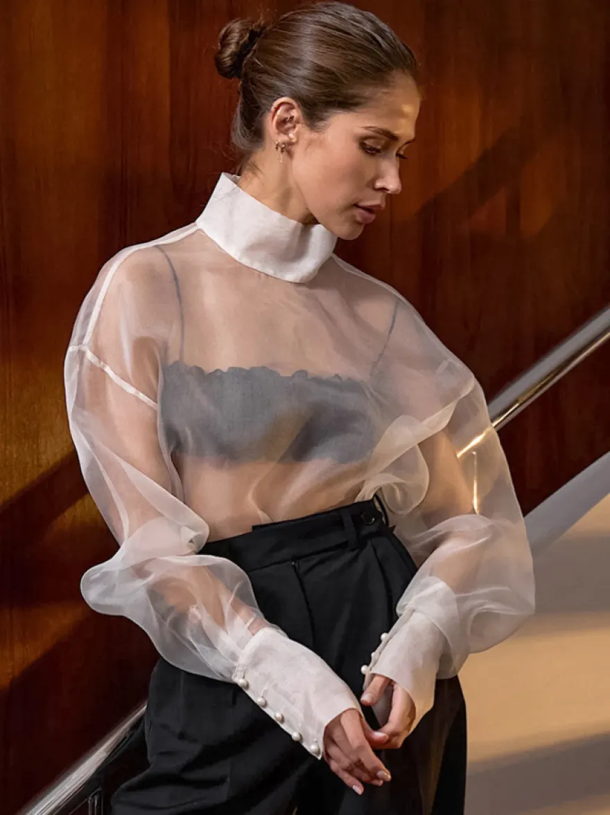 Chemise blanche pour femme col montant boutons chics manches longues