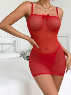 Chemise à bretelles rouges avec nœud en tulle et dos croisé lingerie de nuit