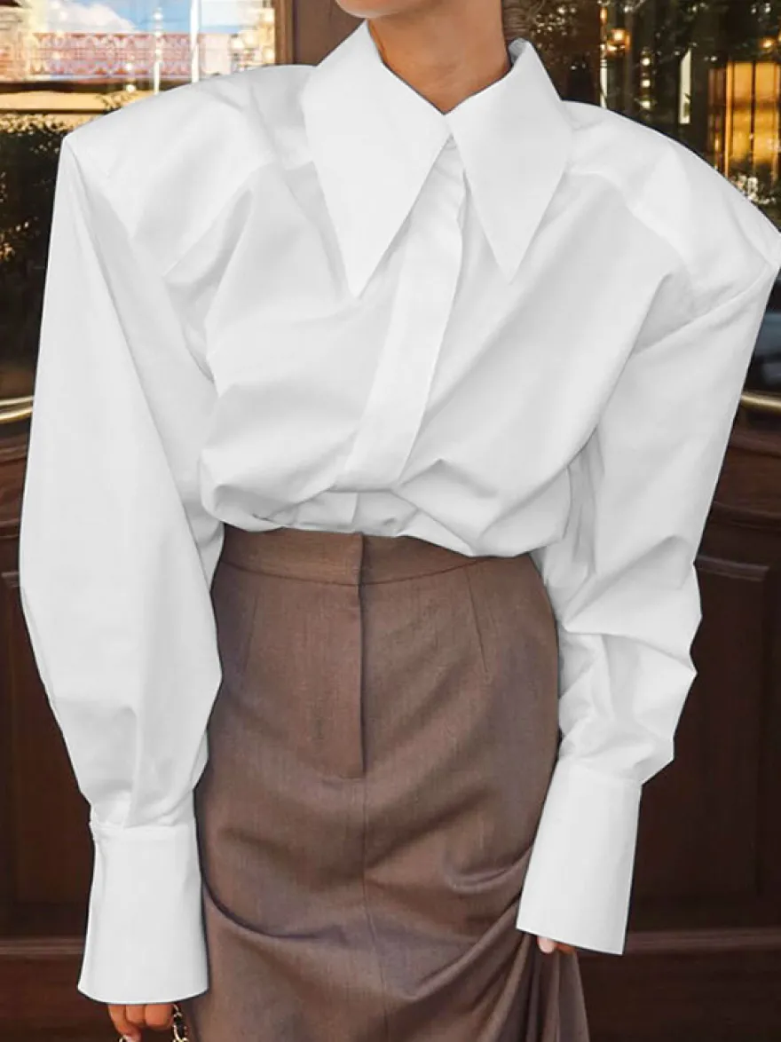 Chemise habillée à manches longues col pointu oversize et poignets larges