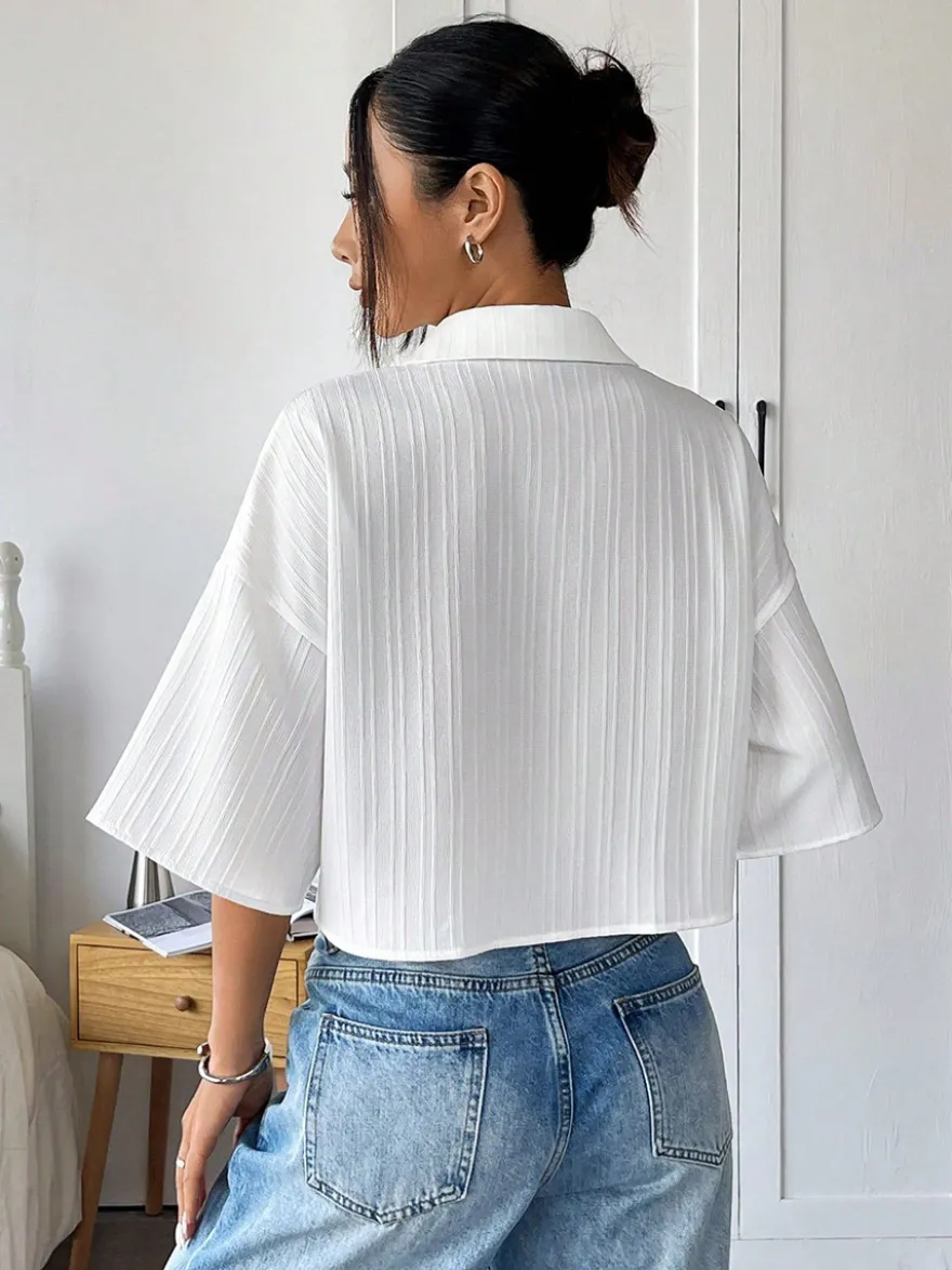 Chemisier blanc pour femme col rabattu boutons chics manches courtes