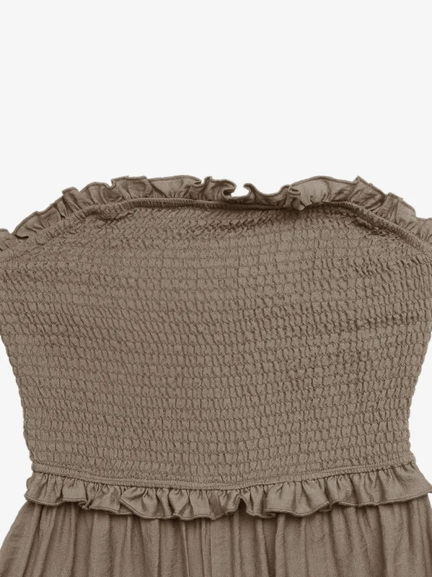 Combinaison bustier taupe unie à volants buste smocké taille haute élastique jambes larges style décontracté idéale pour les vacances.