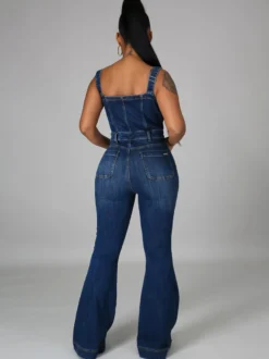 Combinaison en jean délavé boutonnée pour femme - Salopette bleu foncé rétro moulante à jambes évasées - Style streetwear chic d'été 2026