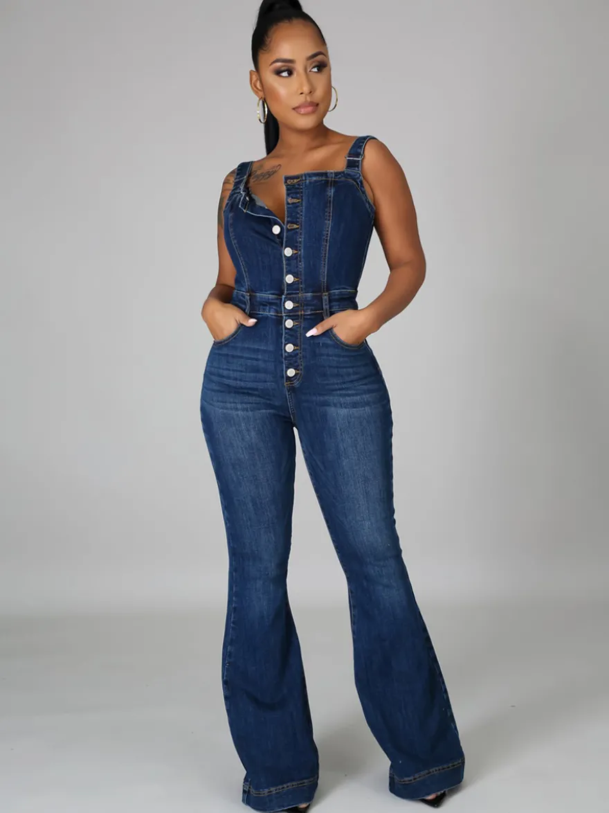 Combinaison en jean délavé boutonnée pour femme - Salopette bleu foncé rétro moulante à jambes évasées - Style streetwear chic d'été 2026