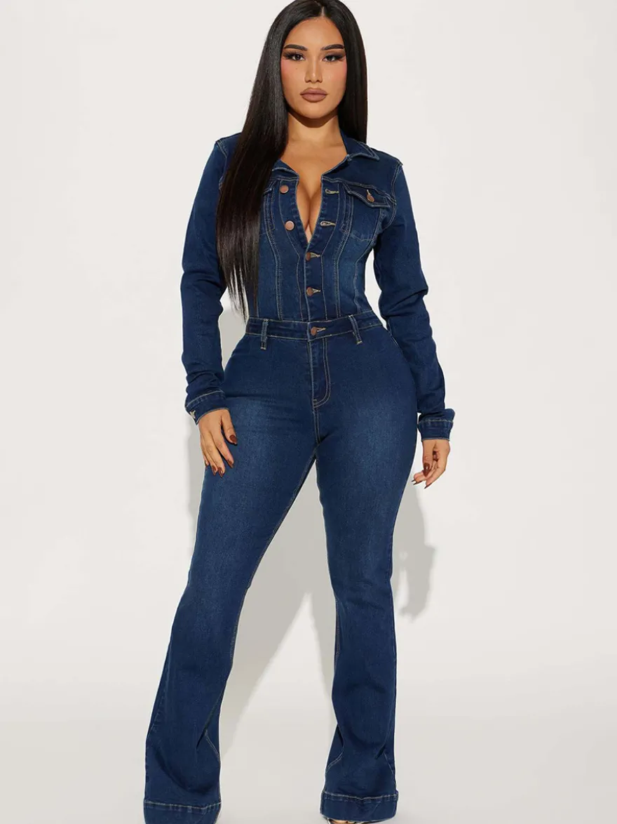 Combinaison-pantalon évasée en denim délavé pour femme - Combinaison-pantalon en coton bleu foncé à manches longues et coupe bootcut - Collection streetwear printemps 2026