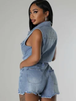 Combinaison short en jean sans manches pour femme - Short une pièce bleu clair délavé à taille nouée - Tenue de club été 2026