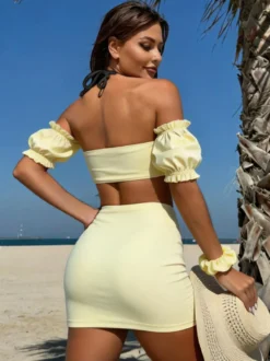 Ensemble deux pièces beige streetwear sexy jupe à manches courtes et épaules dénudées