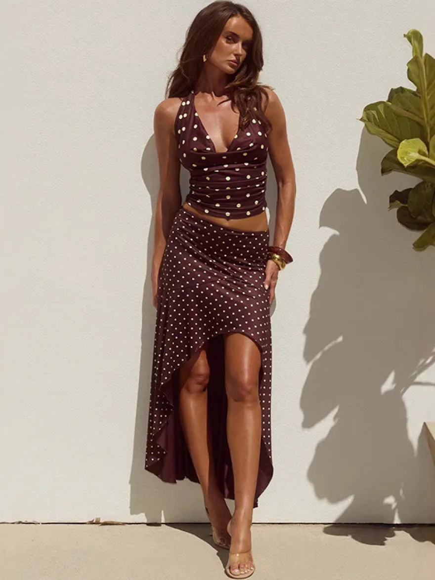 Ensemble deux pièces à pois pour femme - Haut blanc dos nu à col bénitier et jupe longue asymétrique à volants - Vacances d'été à la plage 2026