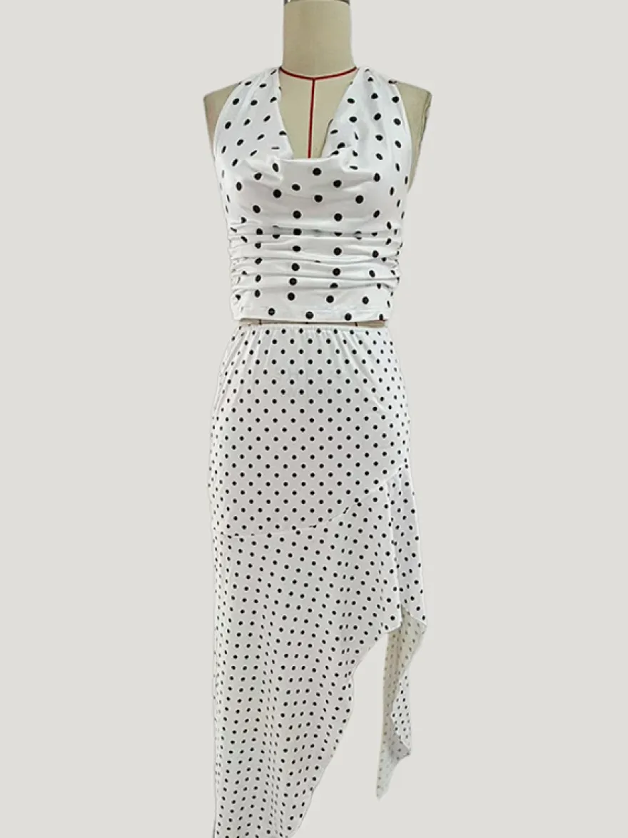 Ensemble deux pièces à pois pour femme - Haut blanc dos nu à col bénitier et jupe longue asymétrique à volants - Vacances d'été à la plage 2026