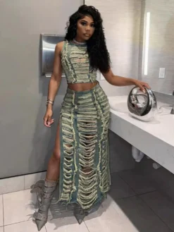Ensemble 2 pièces en denim délavé pour femme - Jupe longue fendue déchirée style vintage et crop top - Tenue de festival d'été 2026