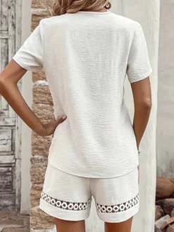 Ensemble 2 pièces en dentelle ajourée pour femme - Haut et short unis à col V - Tenue décontractée d'été 2026