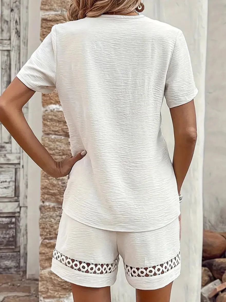 Ensemble 2 pièces en dentelle ajourée pour femme - Haut et short unis à col V - Tenue décontractée d'été 2026