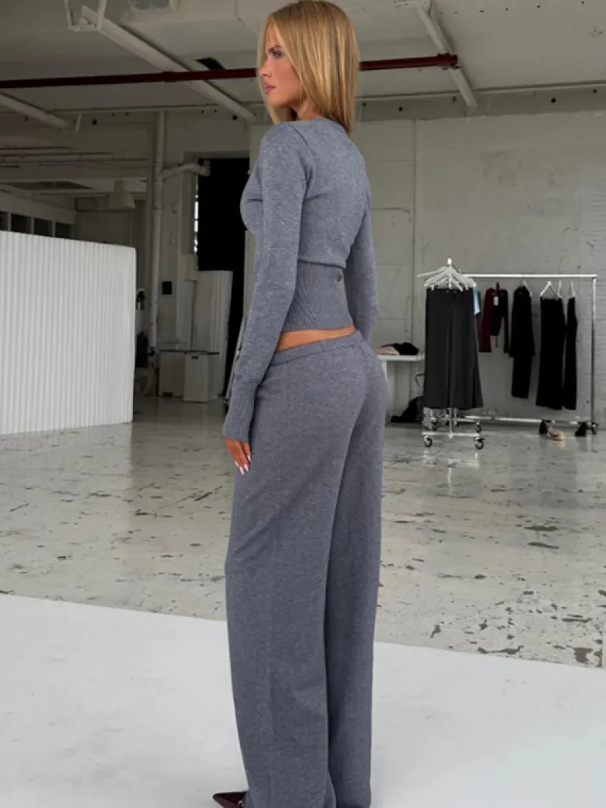 Ensemble 2 pièces en maille côtelée pour femme - Gilet boutonné coupe ajustée et pantalon de détente à jambes larges - Collection printemps 2026