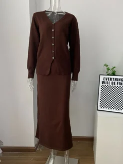 Ensemble 2 pièces en tricot avec cardigan à col en V et jupe longue pour femme (2026)