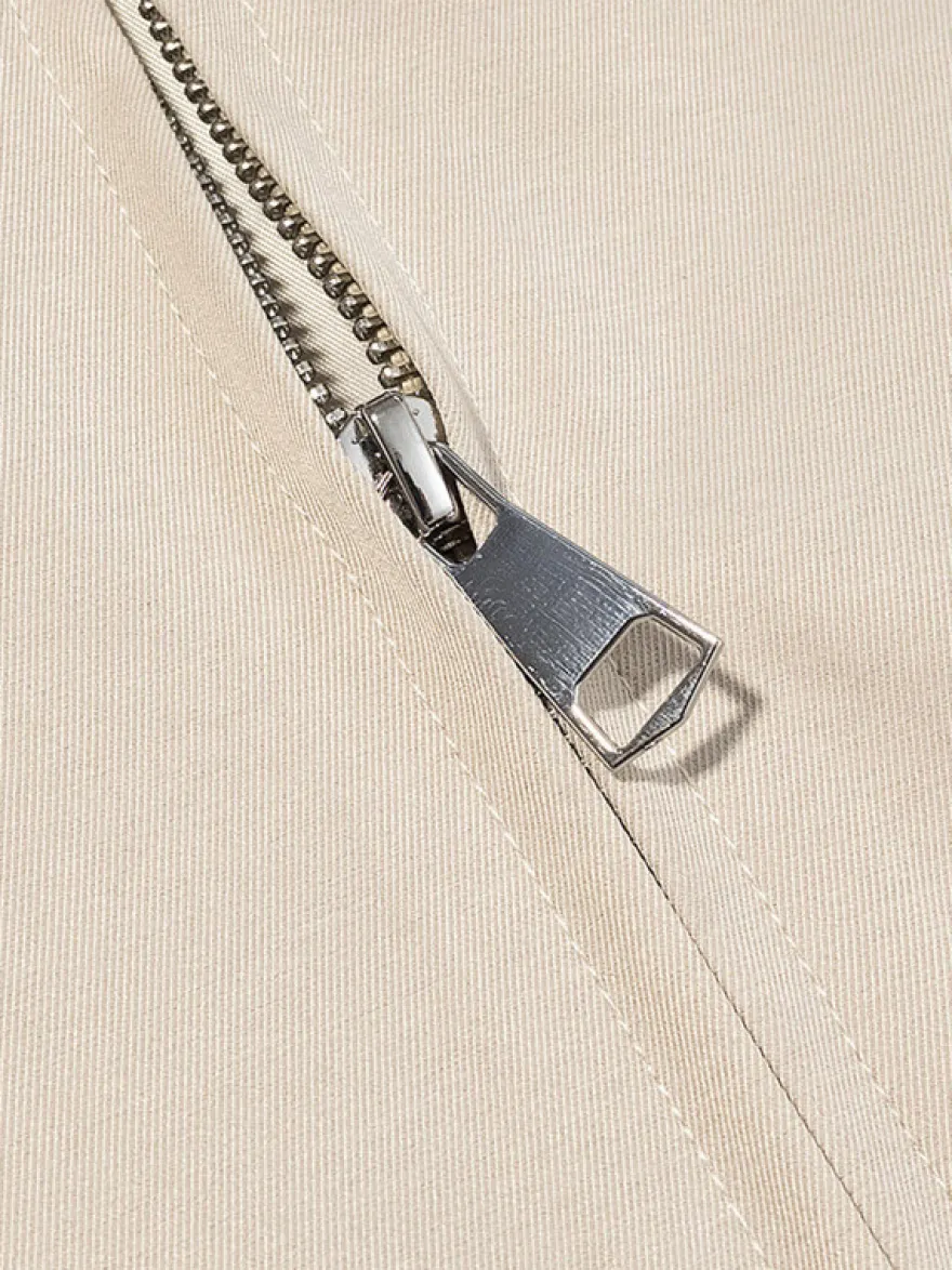 Ensemble 2 pièces : pantalon blanc plissé en polyester col rabattu manches longues.