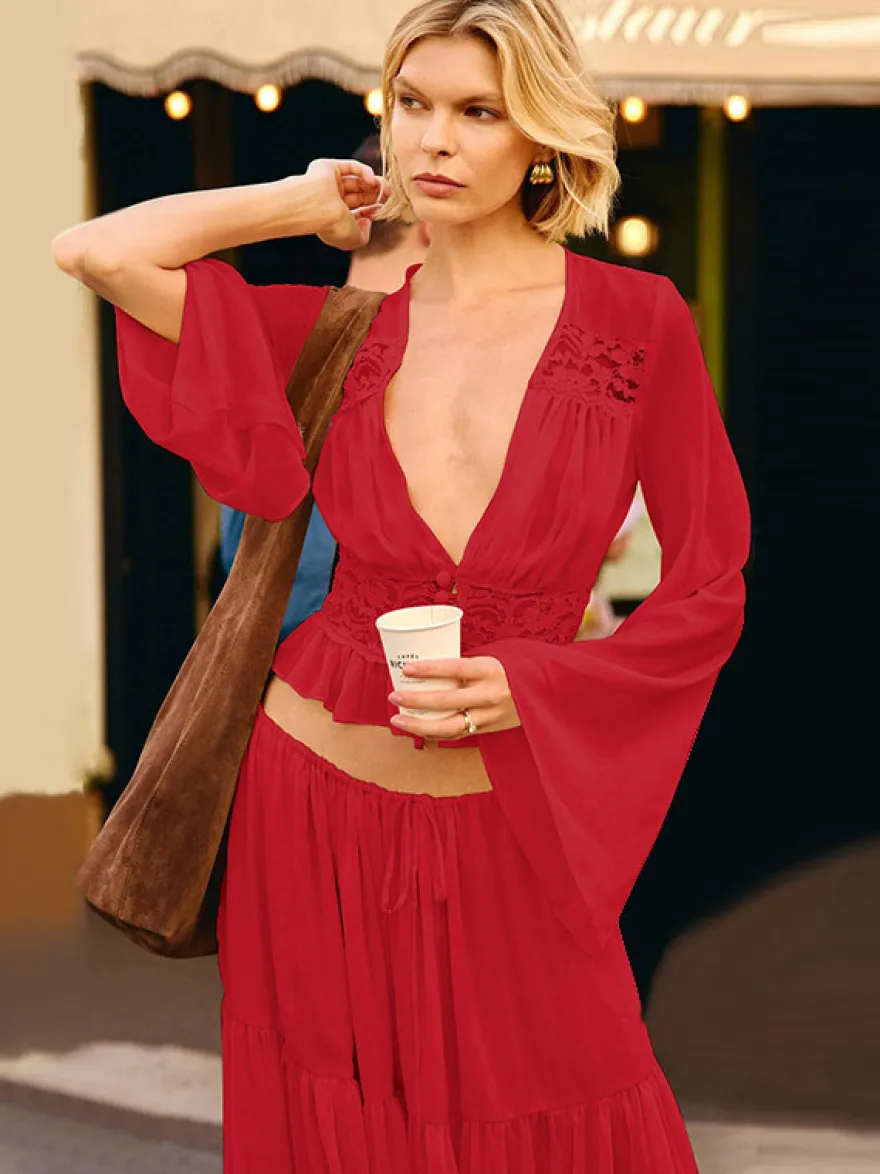 Ensembles deux pièces : jupe robe maxi couleur abricot tenue de villégiature boutons col en V manches longues.