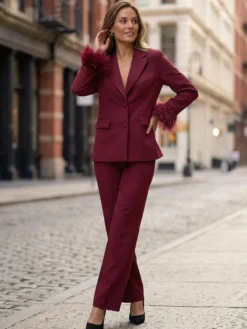 Ensemble tailleur 2 pièces à poignets en plumes pour femme - Blazer rouge élégant et pantalon droit assortis - Tenue de soirée professionnelle printanière 2026