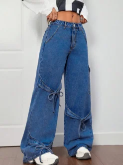 Jean cargo à jambes larges pour femme - Pantalon en denim délavé ample à bretelles et nœud papillon style rétro Y2K - Streetwear pour festivals de musique du printemps 2026