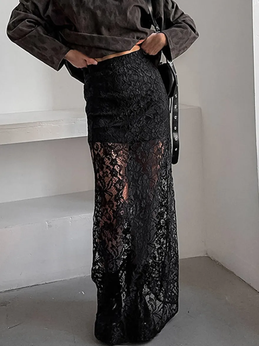 Jupe taille haute en dentelle noire transparente ajourée