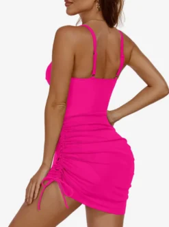 Maillot de bain une pièce pour femme noir à lacets col en V asymétrique idéal pour l'été et la plage.