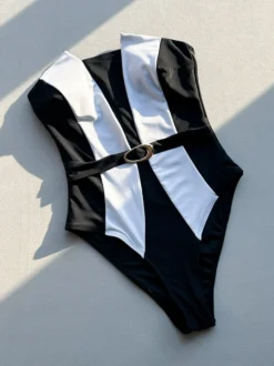 Maillot de bain une pièce pour femme noir bicolore sans bretelles idéal pour la plage en été