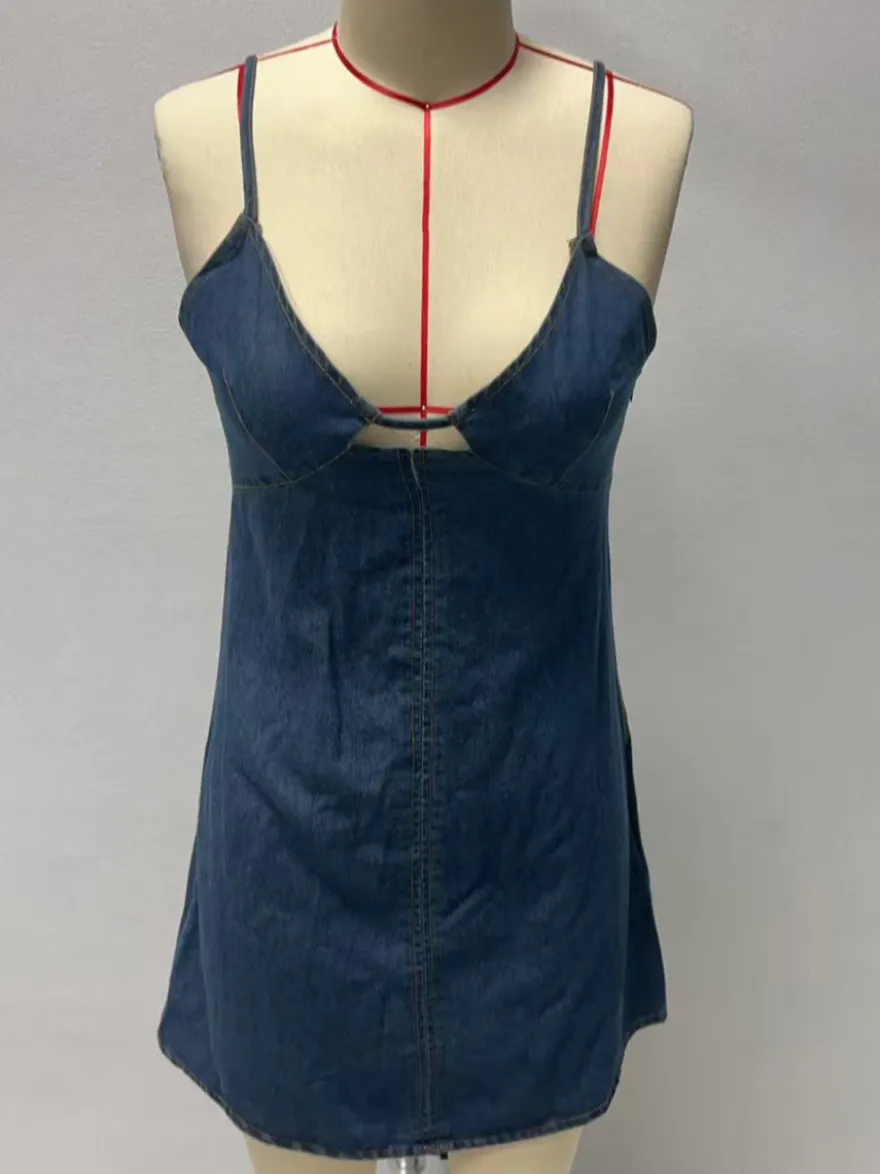 Mini-robe nuisette en jean à découpes pour femme 2026