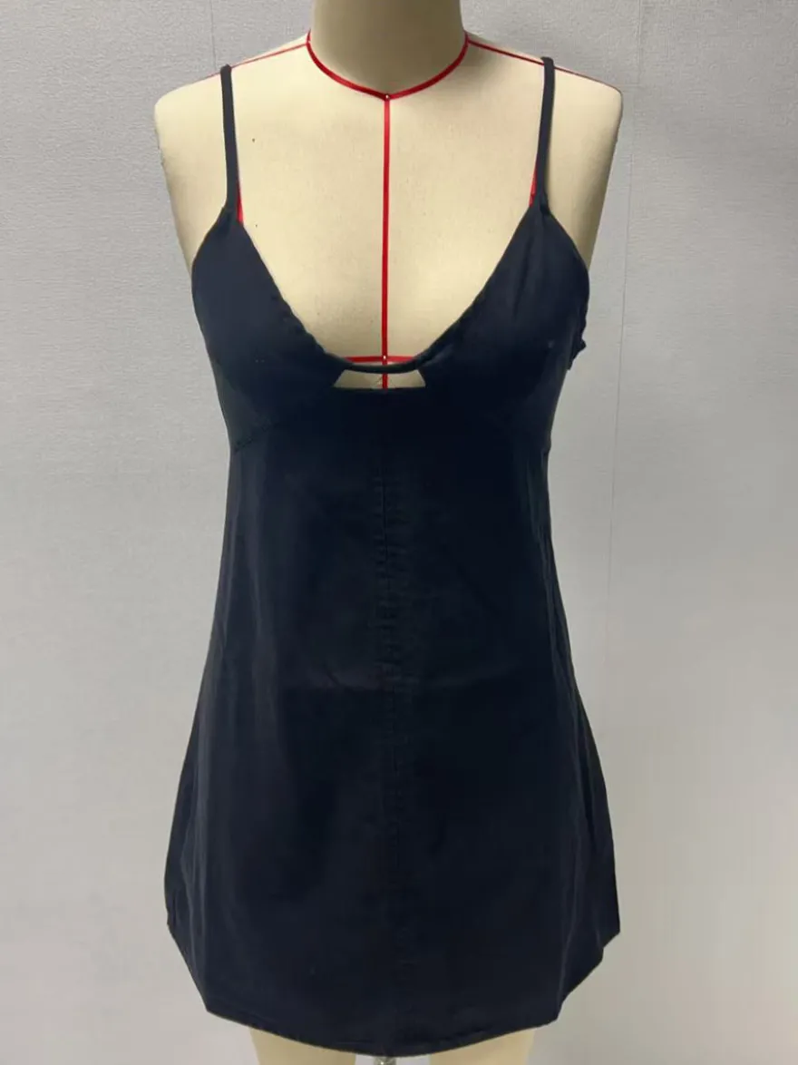 Mini-robe nuisette en jean à découpes pour femme 2026