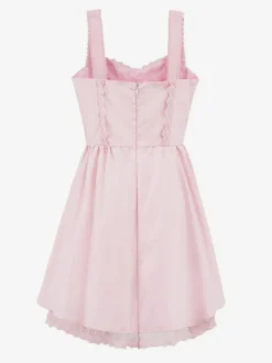 Mini-robe rose tendre à bordures en dentelle pour l'été 2026