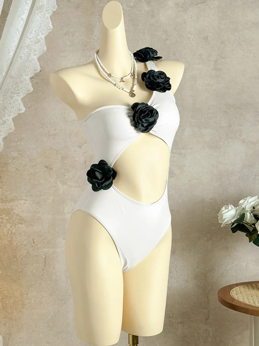 Monokini une pièce à fleurs 3D asymétrique échancré à la taille et décolleté plongeant