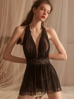 Nuisette sexy en dentelle rose dos nu et tulle style babydoll.