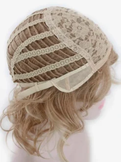 Perruque bob ondulée mi-longue dégradée bouclée et résistante à la chaleur avec raie au milieu. Cheveux synthétiques résistants à la chaleur.