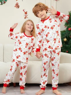 Pyjamas de Noël familiaux imprimés bonhomme en pain d'épice blanc et rouge 2026