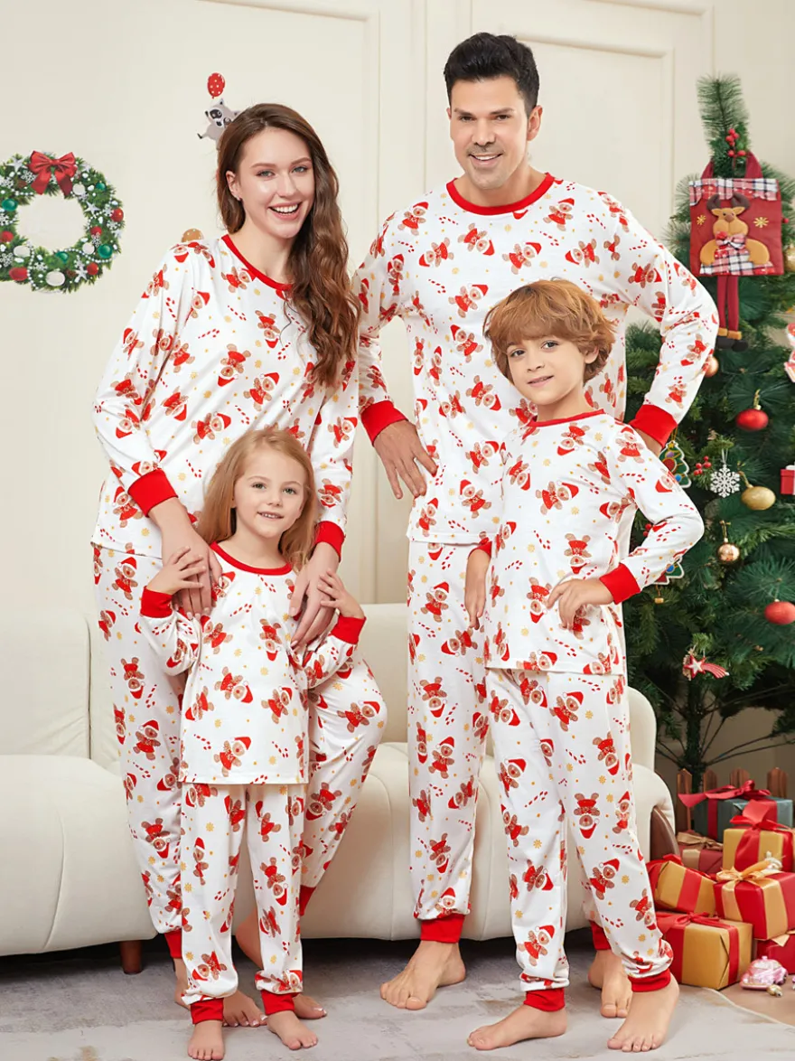 Pyjamas de Noël familiaux imprimés bonhomme en pain d'épice blanc et rouge 2026