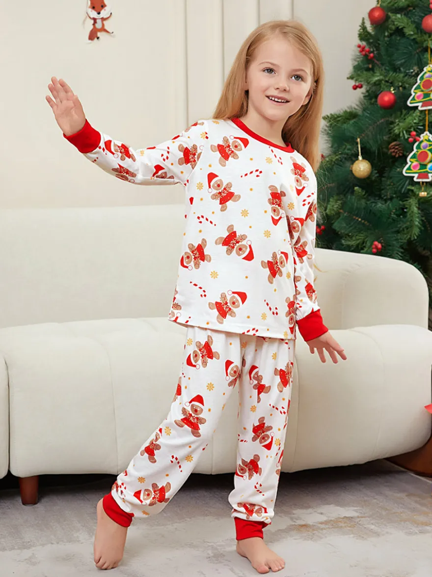 Pyjamas de Noël familiaux imprimés bonhomme en pain d'épice blanc et rouge 2026