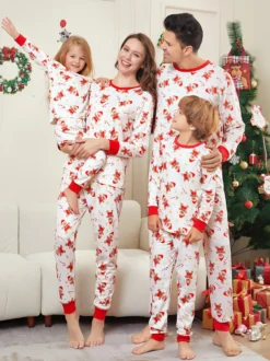 Pyjamas de Noël familiaux imprimés bonhomme en pain d'épice blanc et rouge 2026