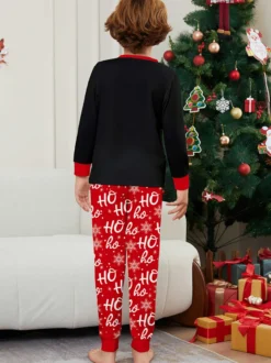 Pyjamas de Noël noirs et rouges pour toute la famille avec haut bonnet de Père Noël et pantalon Ho Ho Ho (collection 2026)