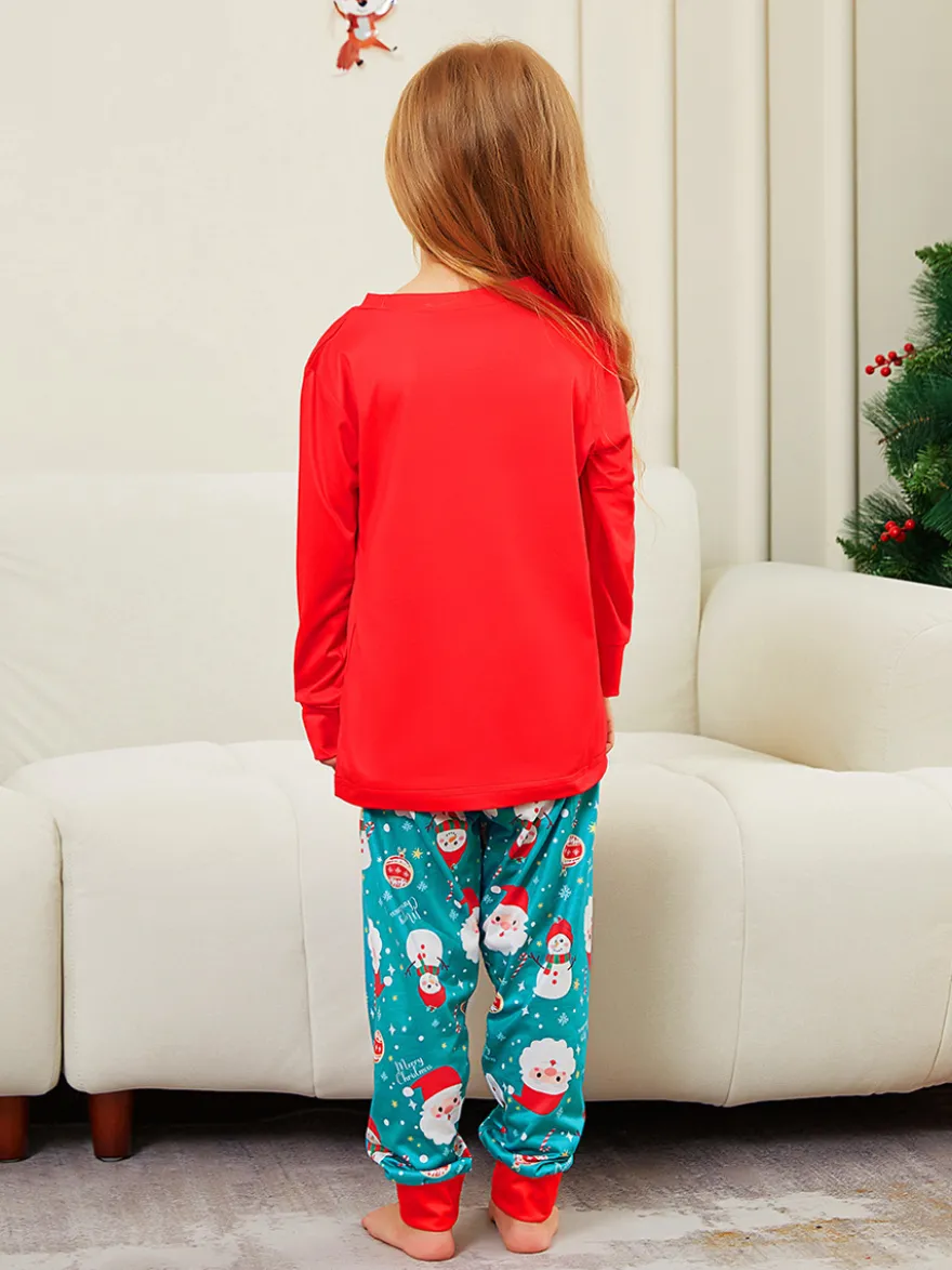 Pyjamas familiaux rouges et turquoise avec imprimé Joyeux Noël 2026