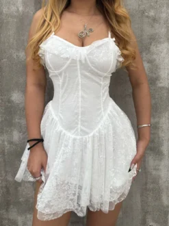 Robe blanche sexy mini dos nu à lacets sans manches col V pour une soirée en amoureux