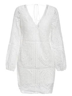 Robe bohème en dentelle blanche pour femme - Robe mini dos nu à manches longues et col en V - Tenue de vacances d'été à la plage 2026